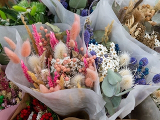 5 formas de personalizar un ramo de flores para hacerlo único